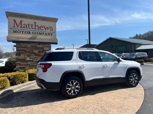 Used 2023 GMC Acadia SLT AWD/4WD image 5