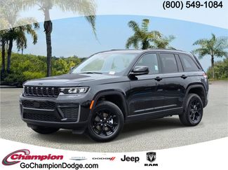 New 2026 Jeep Grand Cherokee Altitude video 1