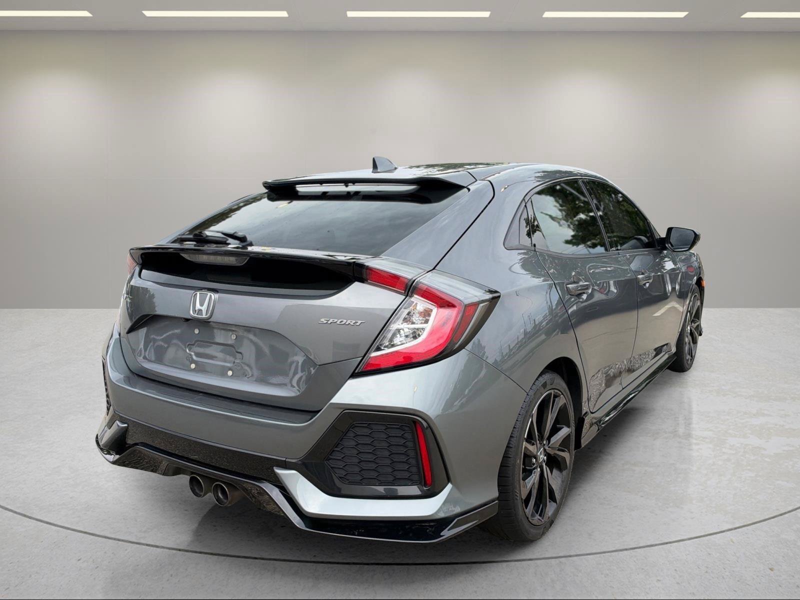 Used 2018 Honda Civic Sport image 6