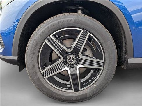New 2026 Mercedes-Benz GLC 300 4MATIC image 9