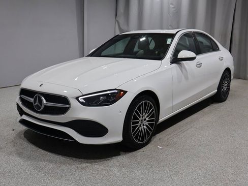 Used 2024 Mercedes-Benz C 300 4MATIC Sedan image 5
