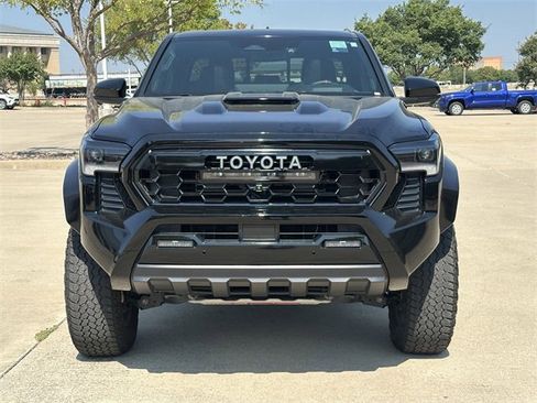 Used 2024 Toyota Tacoma TRD Pro image 8