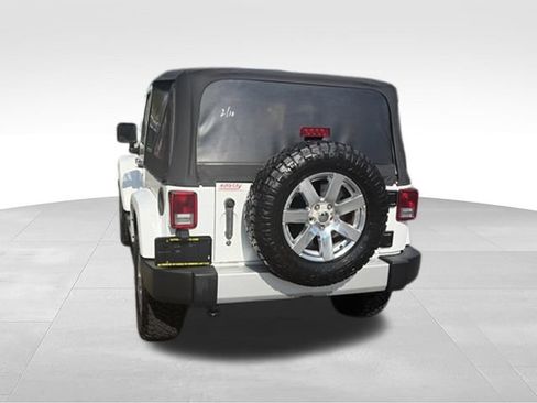 Used 2014 Jeep Wrangler Sahara w/ Connectivity Group AWD/4WD image 29