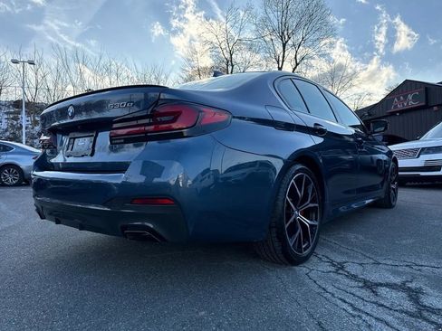 Used 2023 BMW 530e xDrive w/ Premium Package image 12