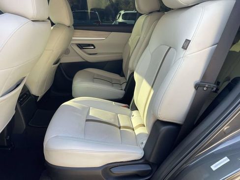 Used 2024 MAZDA CX-90 Plug-In Hybrid w/ Premium Plus AWD/4WD image 12