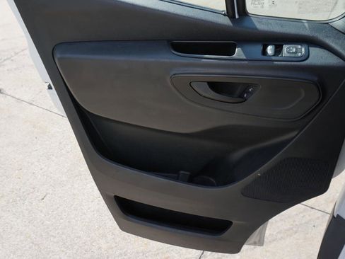 Used 2021 Mercedes-Benz Sprinter 4500 w/ Premium Package image 17