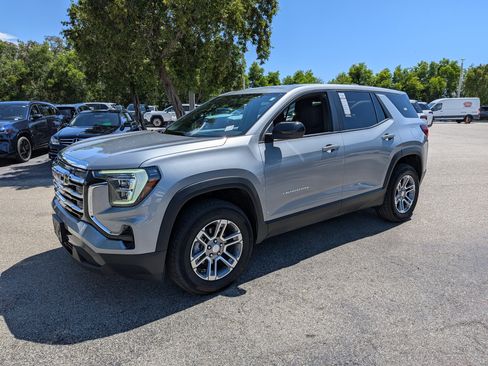 Used 2025 GMC Terrain Elevation FWD image 8