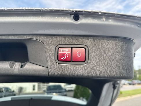 Used 2022 Mercedes-Benz GLC 300 image 32