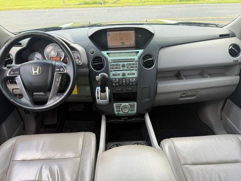 Used 2011 Honda Pilot Touring image 16