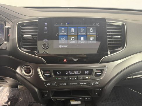 Used 2022 Honda Pilot Special Edition image 22