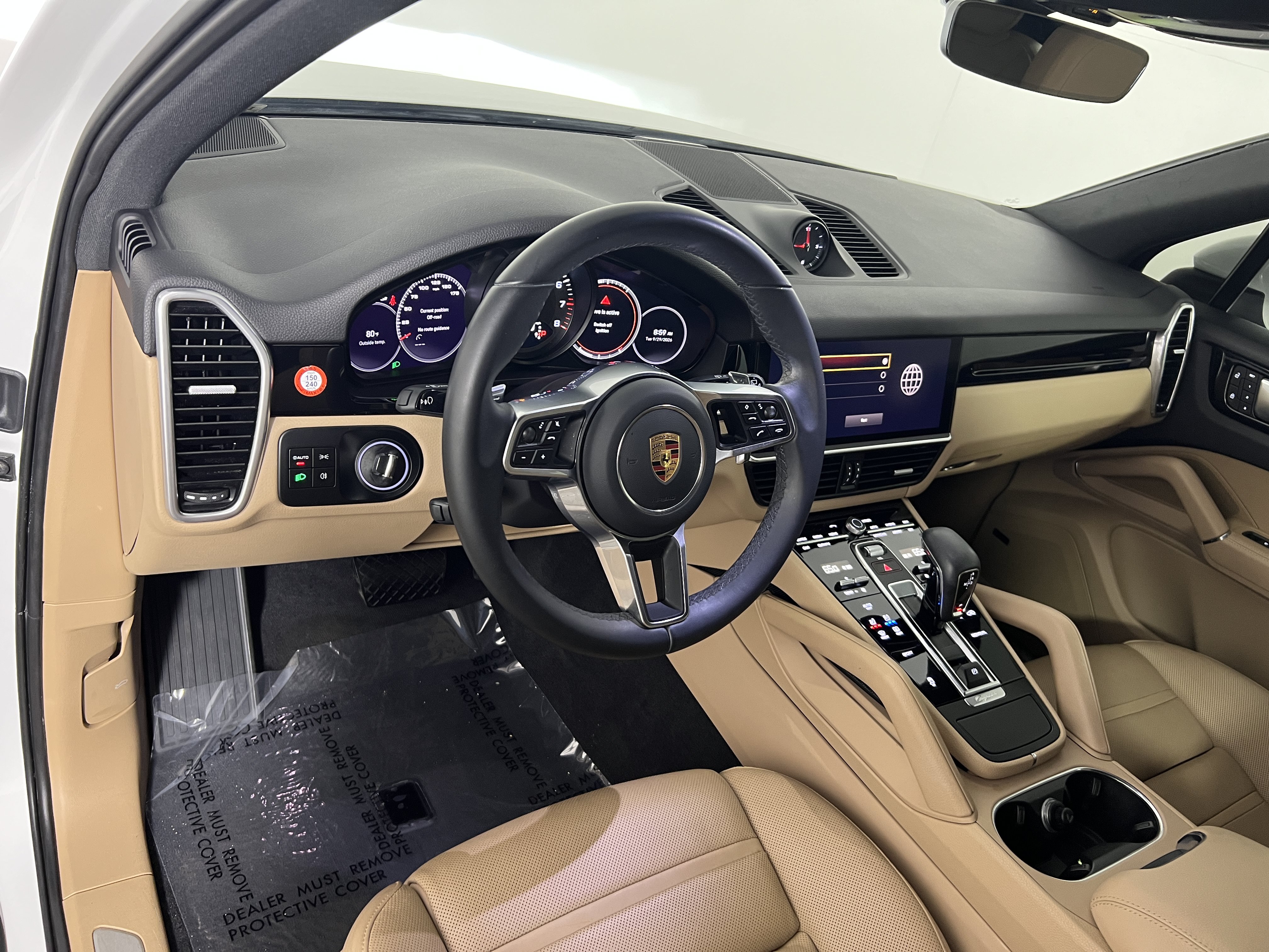 Certified 2023 Porsche Cayenne AWD/4WD image 4