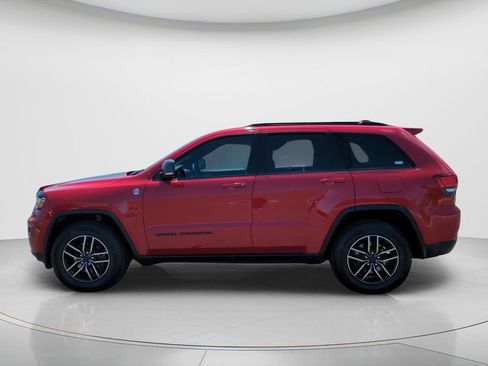 Used 2019 Jeep Grand Cherokee Trailhawk AWD/4WD image 8