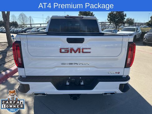 Used 2024 GMC Sierra 1500 AT4 w/ Technology Package image 5