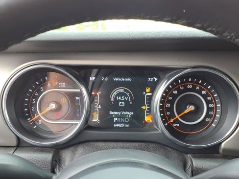 Used 2019 Jeep Wrangler Sport w/ Quick Order Package 24S AWD/4WD image 14