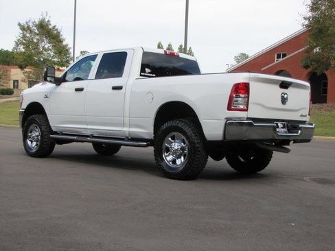 Used 2023 RAM 2500 Tradesman w/ Chrome Appearance Group image 7