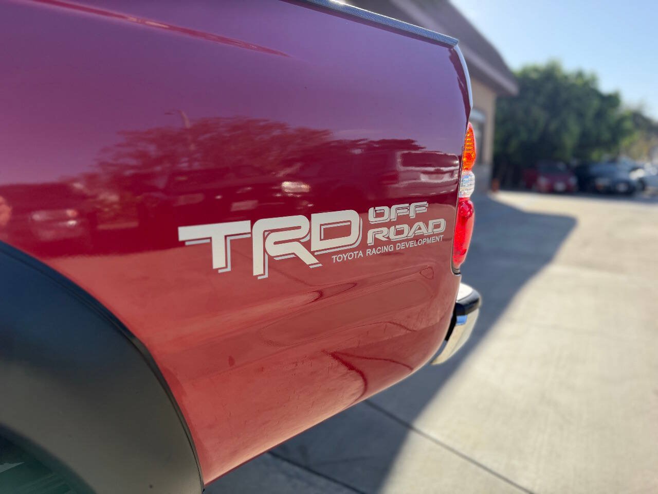 Used 2004 Toyota Tacoma PreRunner RWD image 2