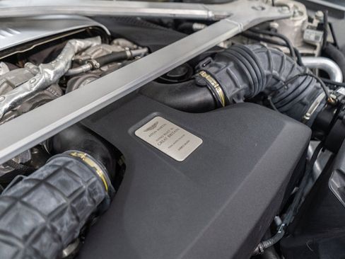 Used 2023 Aston Martin V8 Vantage F1 Edition image 42