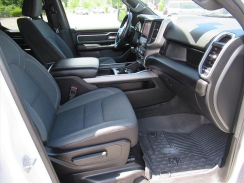 Used 2022 RAM 1500 Big Horn AWD/4WD image 11