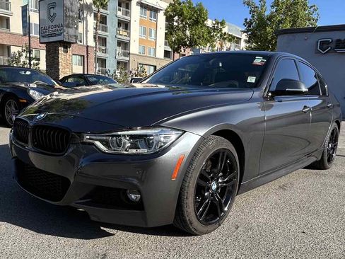Used 2018 BMW 340i Sedan w/ Premium Package RWD image 1
