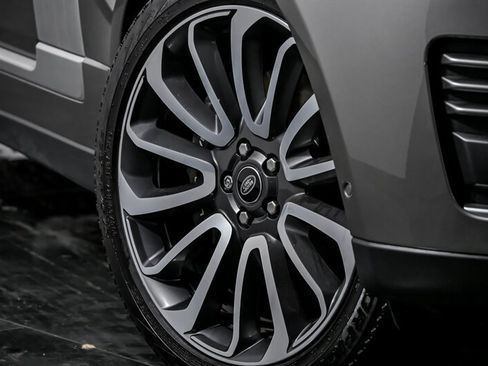 Used 2021 Land Rover Range Rover P525 Westminster Edition image 3