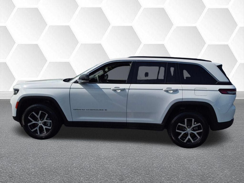 Certified 2025 Jeep Grand Cherokee Limited AWD/4WD image 6
