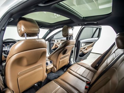 Used 2020 Mercedes-Benz E 63 AMG S image 21