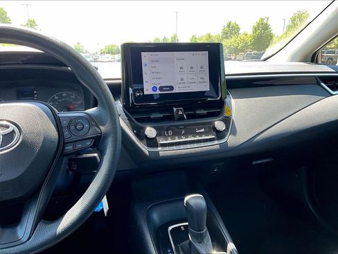 Used 2024 Toyota Corolla LE FWD image 18