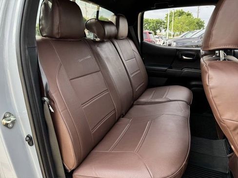 Used 2020 Toyota Tacoma TRD Off-Road AWD/4WD image 29