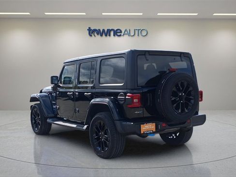 Certified 2022 Jeep Wrangler Unlimited Sahara w/ Cold Weather Group image 3