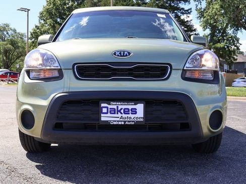 Used 2012 Kia Soul FWD image 2