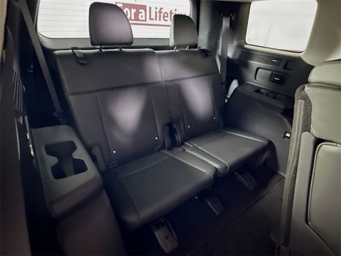 Certified 2025 Hyundai Santa Fe SEL image 31