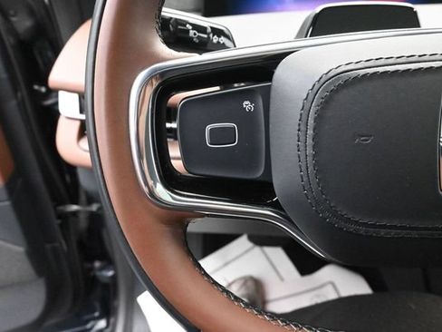 Certified 2025 Lincoln Navigator Reserve AWD/4WD image 18
