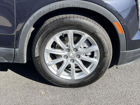 Certified 2023 Cadillac XT4 Luxury w/ Cold Weather Package AWD/4WD image 8