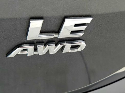 Used 2017 Toyota RAV4 LE w/ All Weather Liner Package AWD/4WD image 14