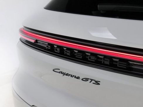 New 2026 Porsche Cayenne GTS image 32