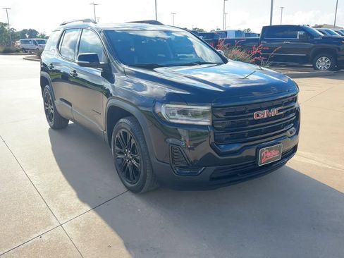 Used 2023 GMC Acadia SLE w/ Driver Convenience Package AWD/4WD image 2