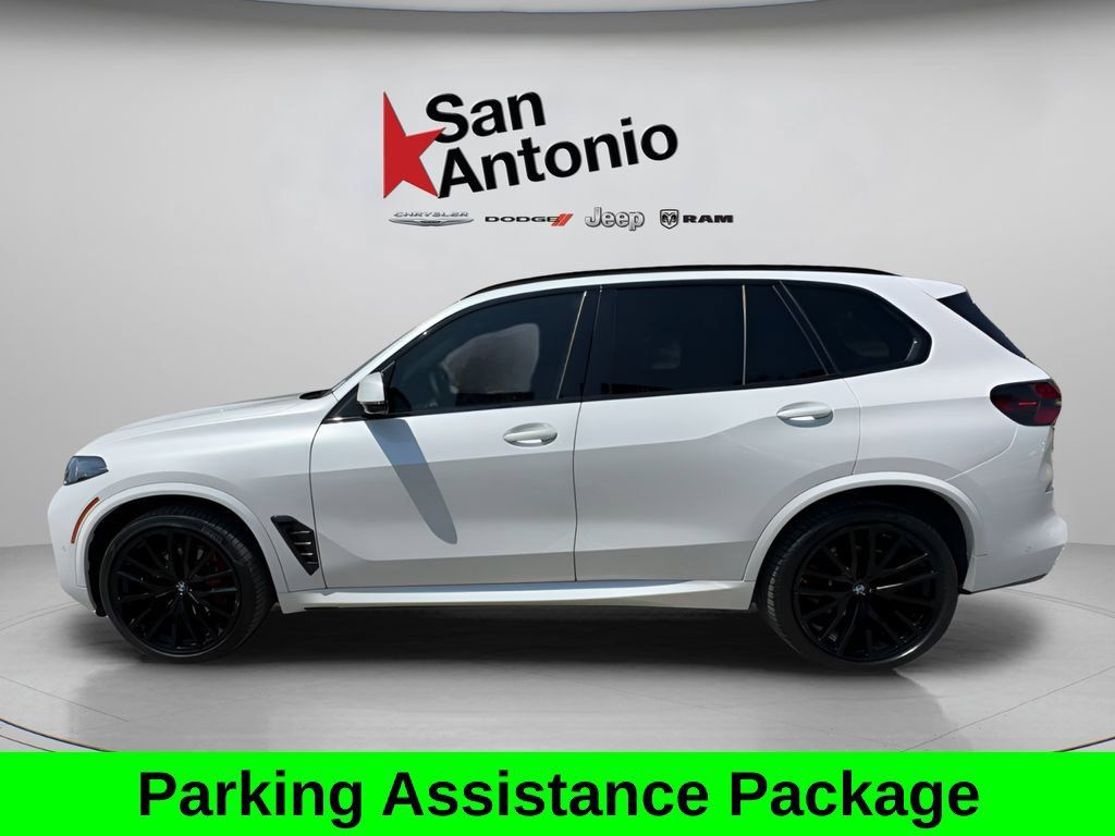 Used 2025 BMW X5 xDrive40i w/ M Sport Package AWD/4WD image 9