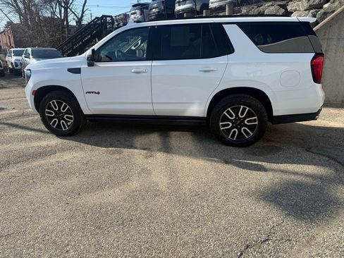 Used 2024 GMC Yukon AT4 w/ AT4 Premium Package image 2