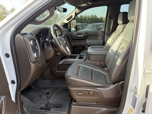 Used 2022 GMC Sierra 2500 Denali w/ Denali Ultimate Package image 4