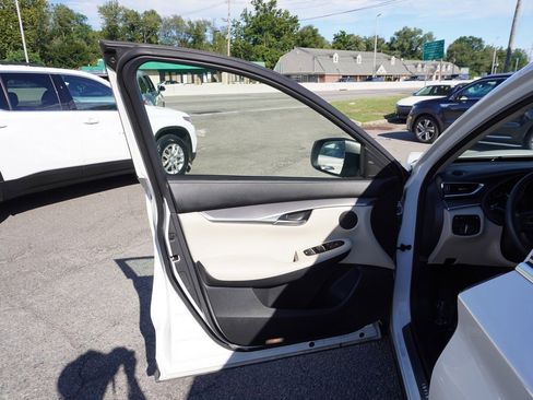 Used 2022 INFINITI QX50 Luxe image 23