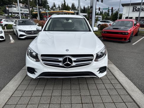 Used 2016 Mercedes-Benz GLC 300 image 2