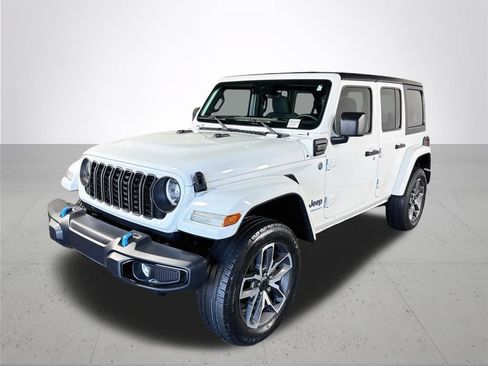 Certified 2024 Jeep Wrangler Unlimited AWD/4WD image 2