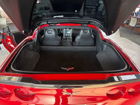 Used 2006 Chevrolet Corvette Z06 w/ Preferred Equipment Group RWD image 15