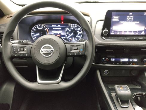 Used 2021 Nissan Rogue SV AWD/4WD image 22