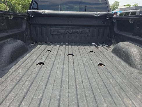 Used 2016 GMC Sierra 2500 Denali w/ Duramax Plus Package AWD/4WD image 10