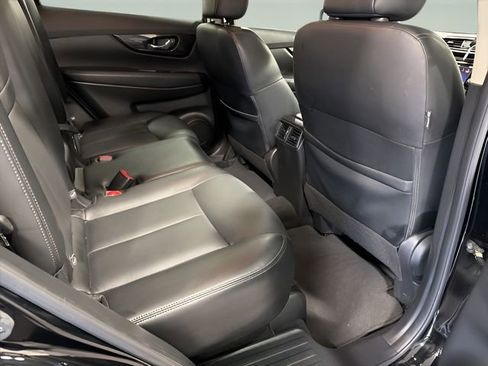 Used 2018 Nissan Rogue SL image 33