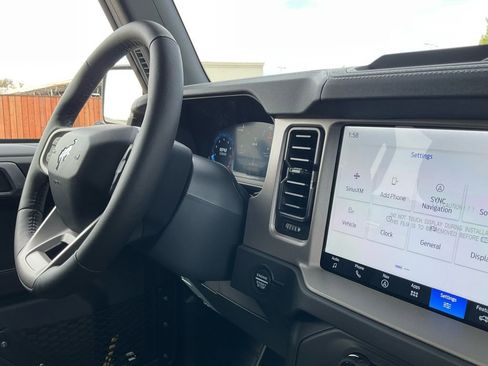 New 2025 Ford Bronco Outer Banks image 58