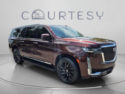 Used 2023 Cadillac Escalade ESV Premium Luxury AWD/4WD image 9