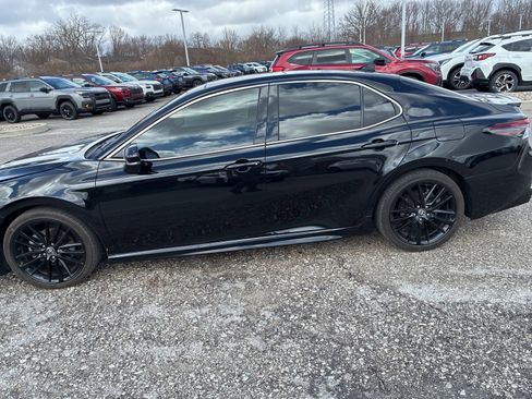 Used 2024 Toyota Camry XSE w/ Navigation Package image 8