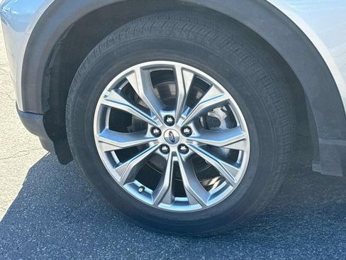 Used 2023 Ford Explorer Limited AWD/4WD image 32